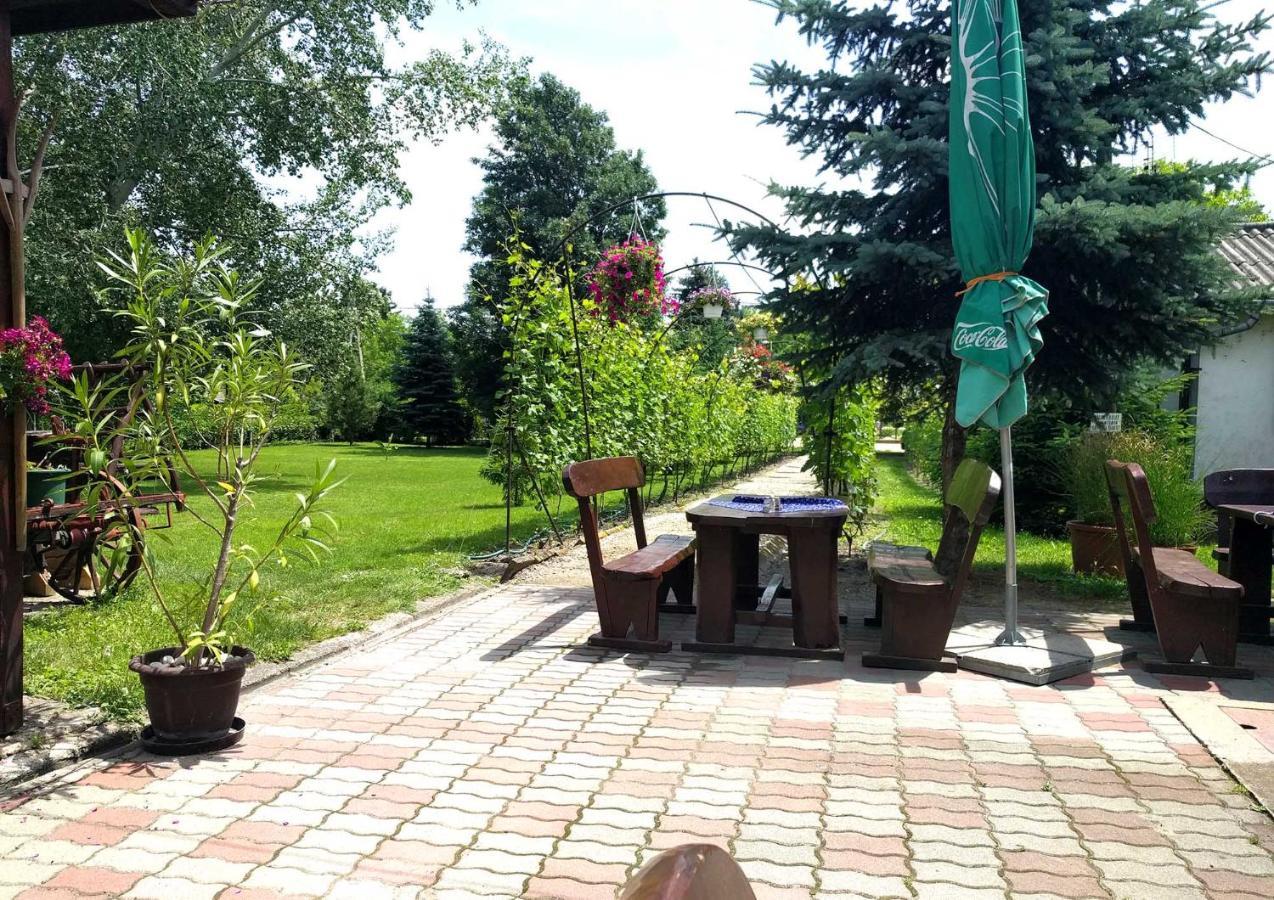 Tassi Halaszcsarda-Karasz Haz Bagian luar foto